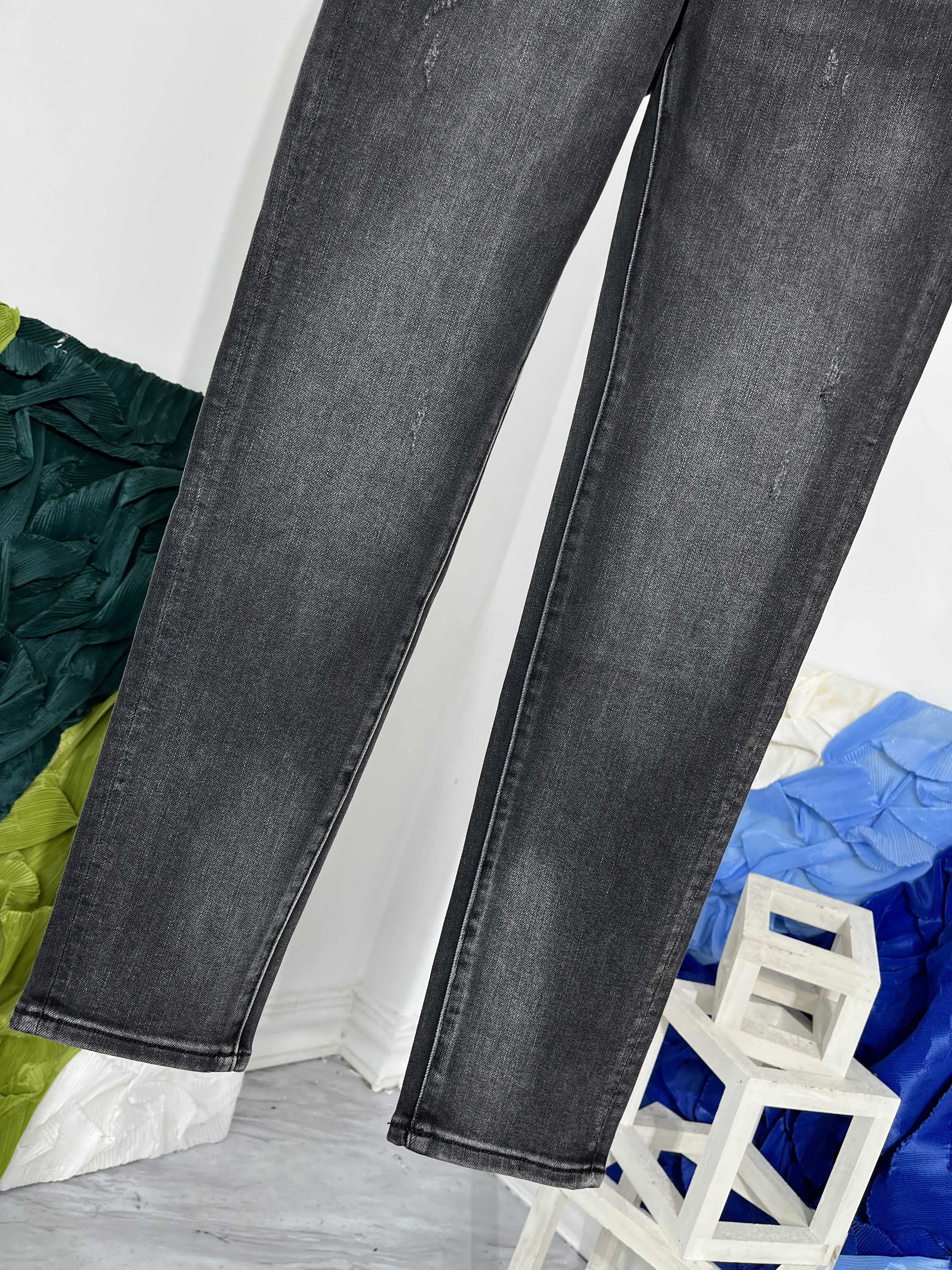 Europe American Autumn Winter Chic Men High Quality Denim Pants Hot Fashion Brand New Designer Jeans C144