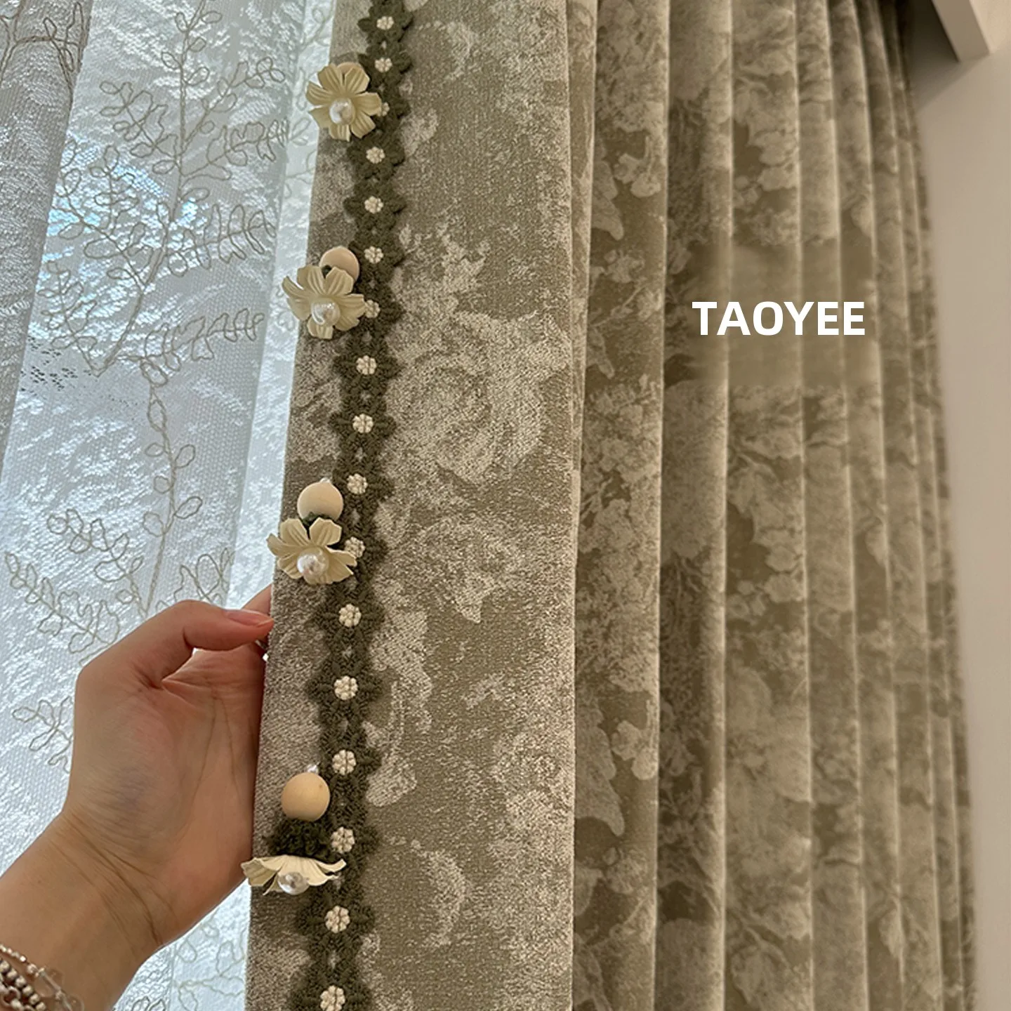 

Цветные тканые шторы с цветочной вышивкой для гостиной и спальни, светонепроницаемые, с возможностью индивидуальной настройки, на карнизе.