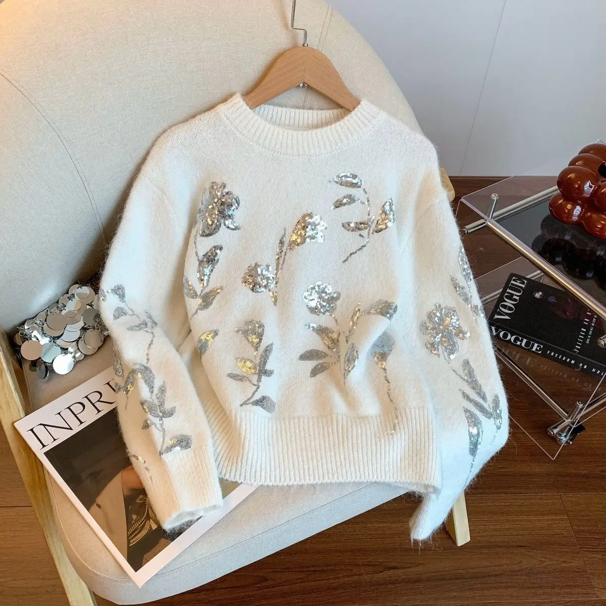 

Chic Woman White Flower Sequins Embroidery Pullover Floral Beading Sweater Autumn/Winter Soft Knitwear Jumpers Knitwear Tops
