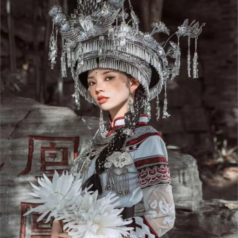 National dress female white headwear collar trip photography new