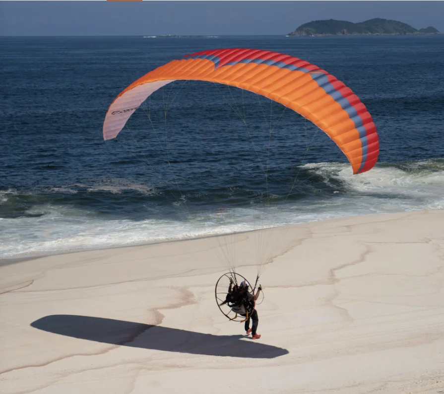 A type of parachute powered glider suitable for novice new students