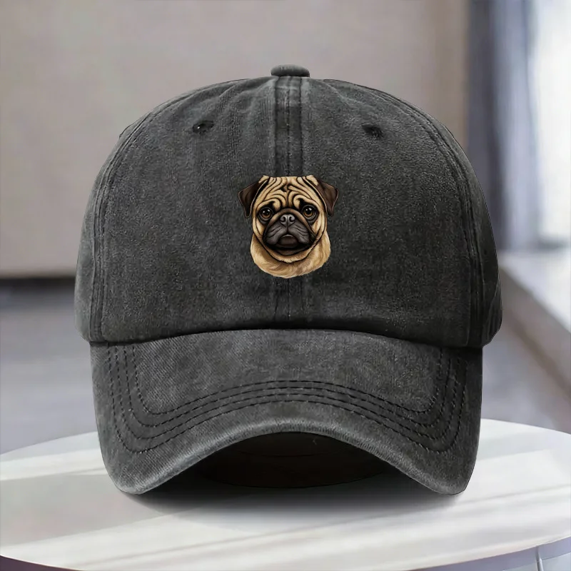 

Стильная и универсальная кепка с милым дизайном мопса, подходит как мужчинам, так и женщинам. Эта бейсболка — незаменимая вещь.