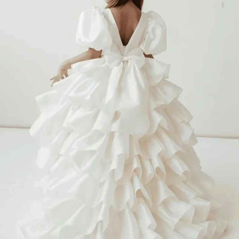 

Birthday Party Holy Communion Gowns Kids Beige Long Dress Flower Girl Dresses Tiered With Bow Tailing Short Sleeve For Wedding