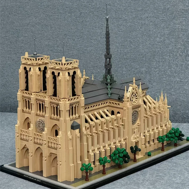 

Notre-Dame de Paris Architectural Model Kit 21061 Collectible Building blocks Set for Adults Gift Idea for Lovers of History