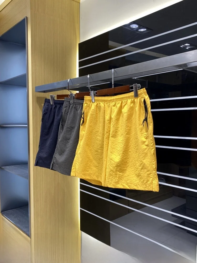 Lightweight Quick-Dry Breathable Summer Outdoor Casual Beach Shorts for Men And Women Comfortable Versatile Lightweight Shorts
