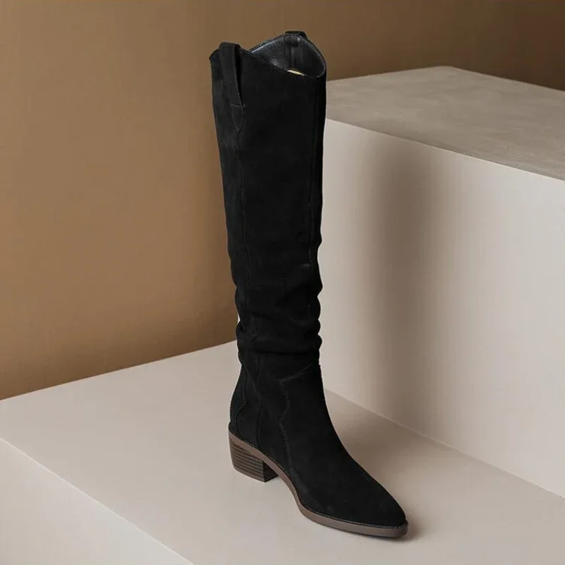 2023 Stivali da donna alla moda ed eleganti Autunno e inverno Stivali lunghi da cavaliere occidentali vintage slim fit con piega al ginocchio
