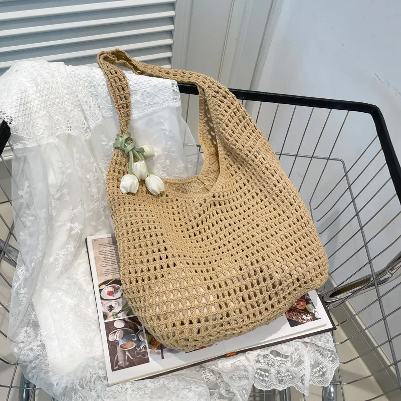 Trendige süße gehäkelte Umhängetasche mit Tulpenanhänger, Freizeit, Strand, hohle Handtasche, Urlaub, lässig, gewebte Tragetasche, Damen/Mädchen