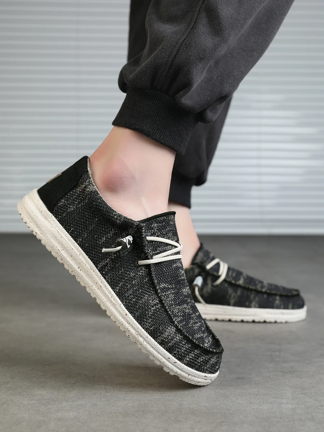 Herren Neue Freizeitschuhe Rutschfeste Bequeme Atmungsaktive Leinenschuhe Männliche Slipper Markenmode Slip-on Schuhe Verschleißfeste Straßenschuhe – Detail 4