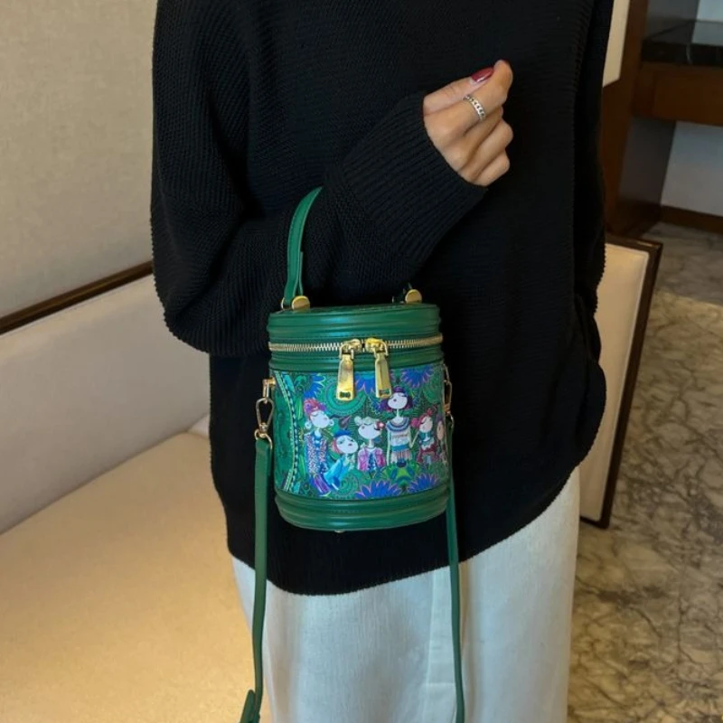 

Niche Design Bucket Bag New Printed Versatile Portable Cylinder Bag Fashionable Texture Shoulder Messenger Bag Partysu Handbags