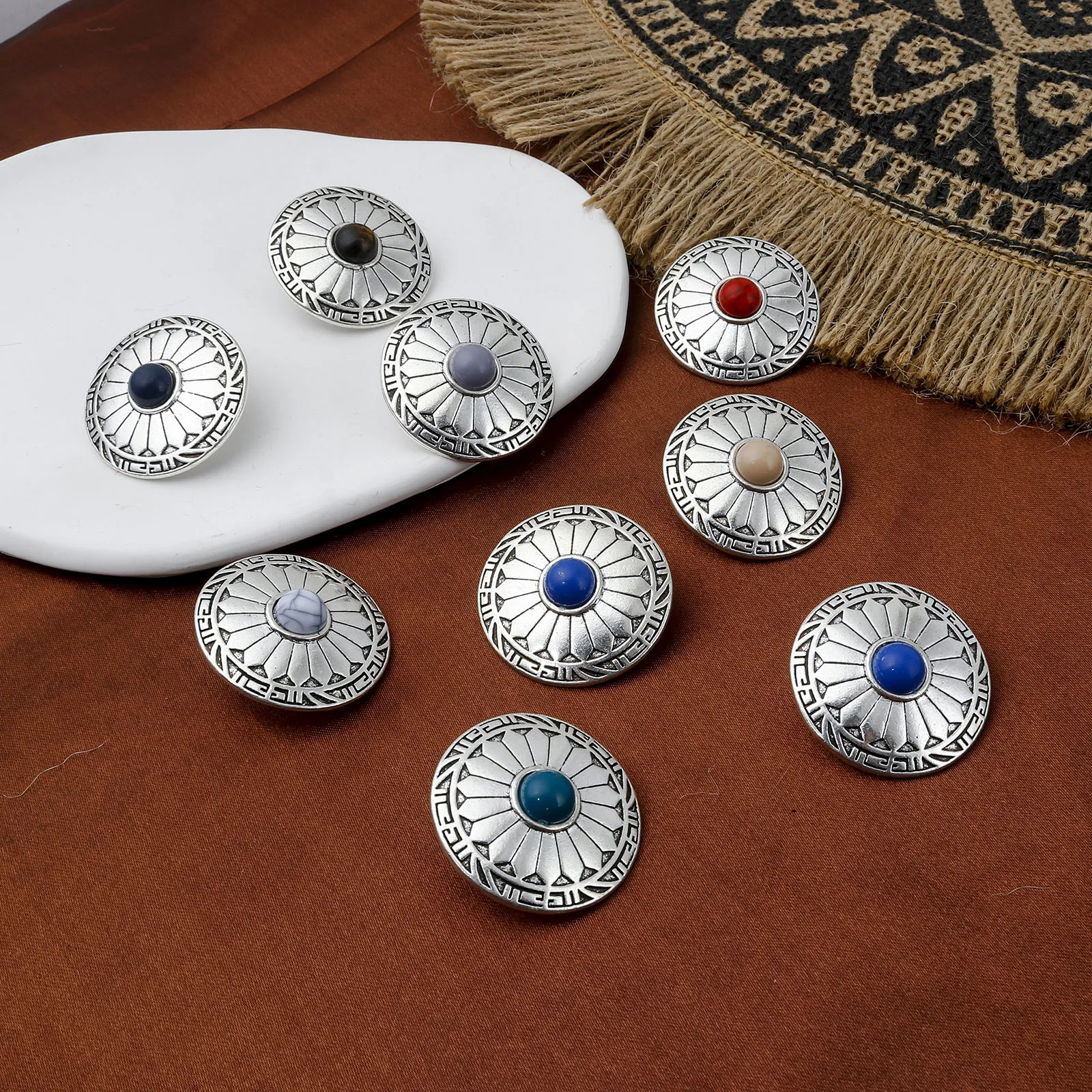 3cm Bohemian Metal Sewing Shank Round Buttons Antique Silver Color Carved Pattern With Resin Cabochons DIY Decor Crafts,3PCs