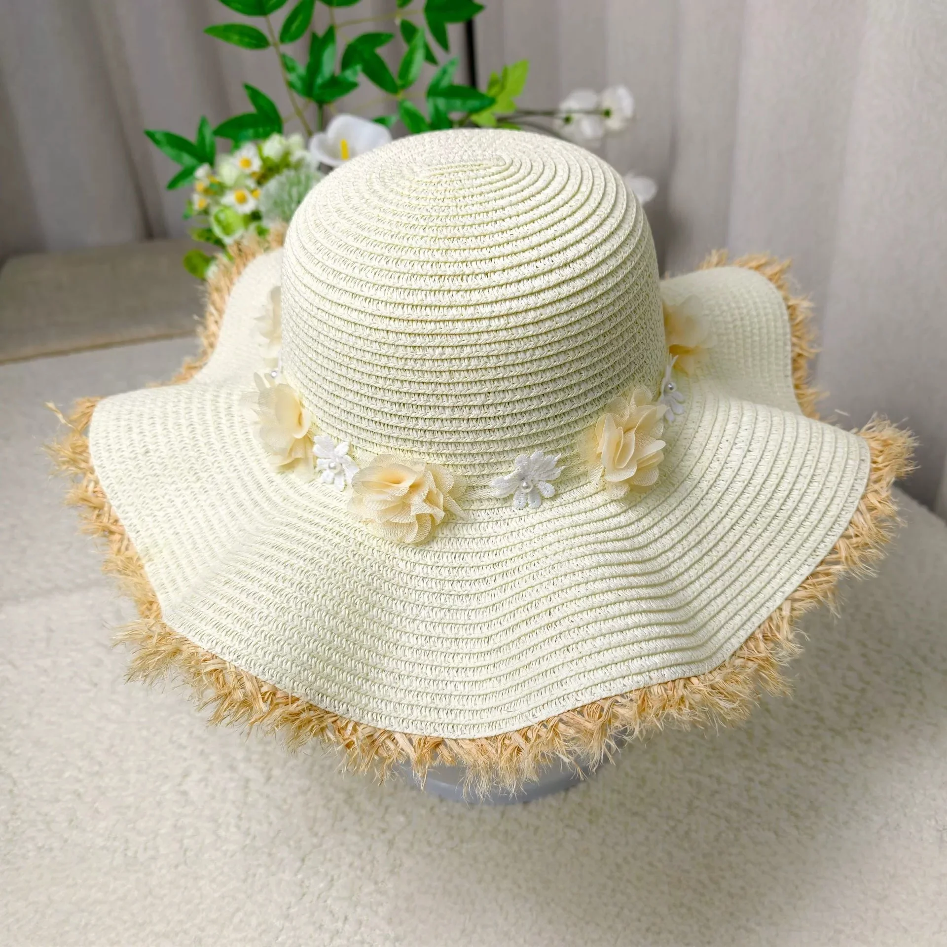Beach-style Holiday-inspired Photo-ready Blue and White Floral Straw Hat for Women – Versatile, Simple, Sun-protective