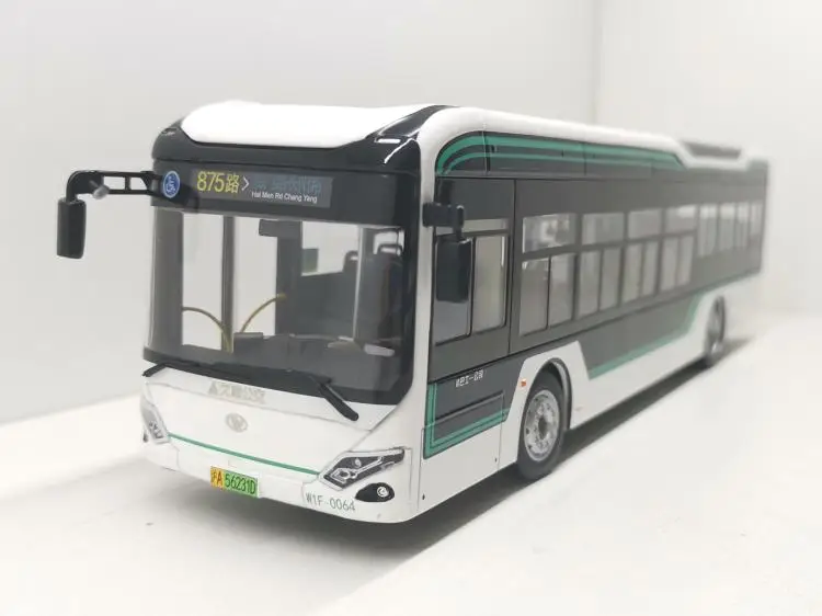 Shanghai Vientiane Jiushi Pudong bus No. 875 No. 980 White King Kong model toy 1:43