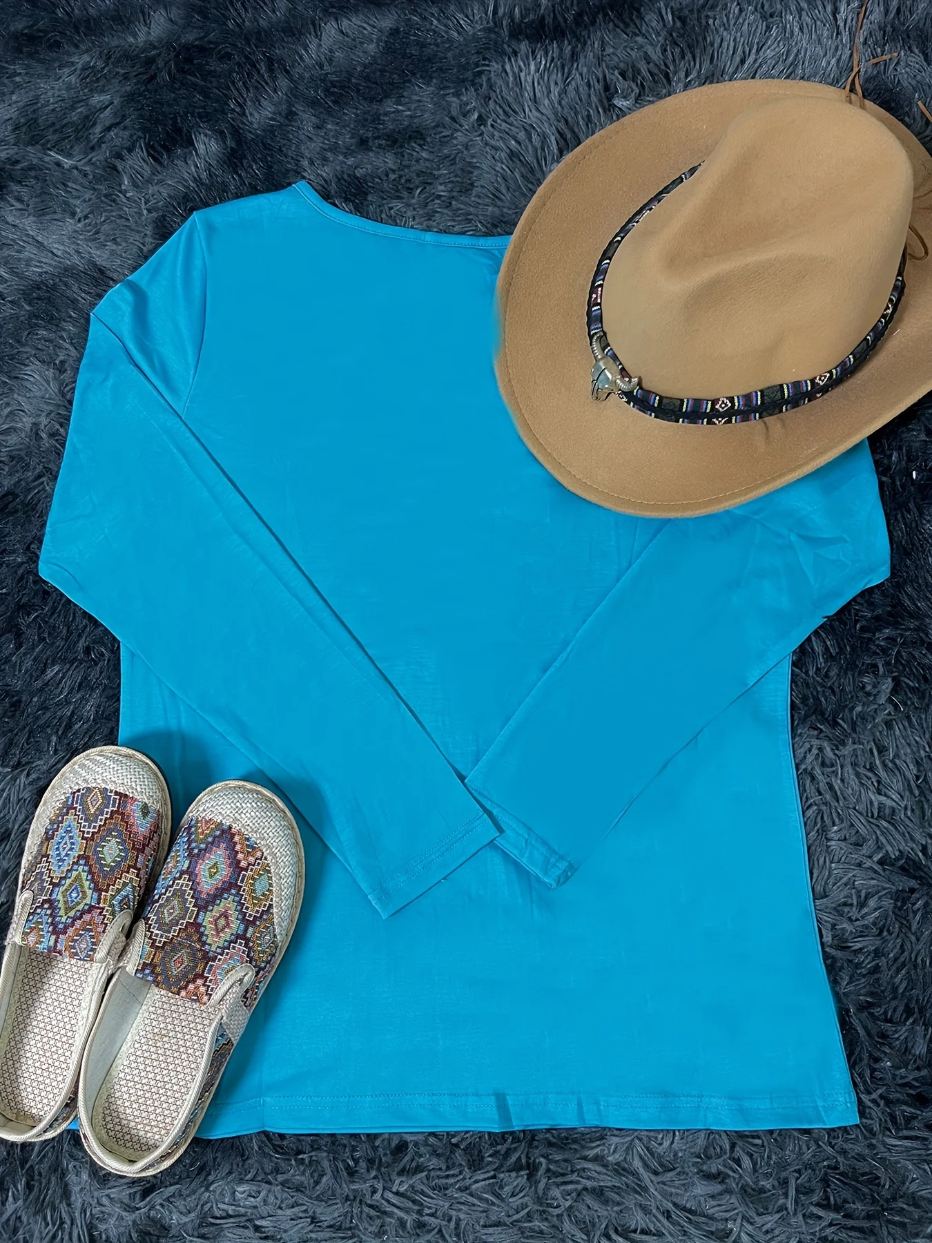 Women's Retro Western-Style Ethnic Geometric Print Top — Comfortable V-Neck, Long-Sleeve T-Shirt (All-Season Comfort Fit)