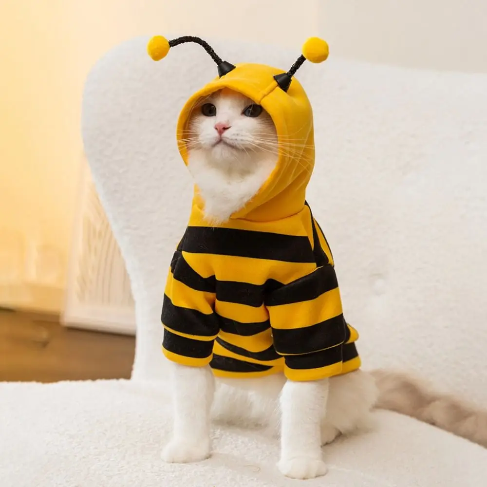 Pet Bee Costume Cute Dog Bee Hoodie Soft Comfortable Pet Bee Transformation Suit Thin Velvet Dog Cosplay Costume Autumn