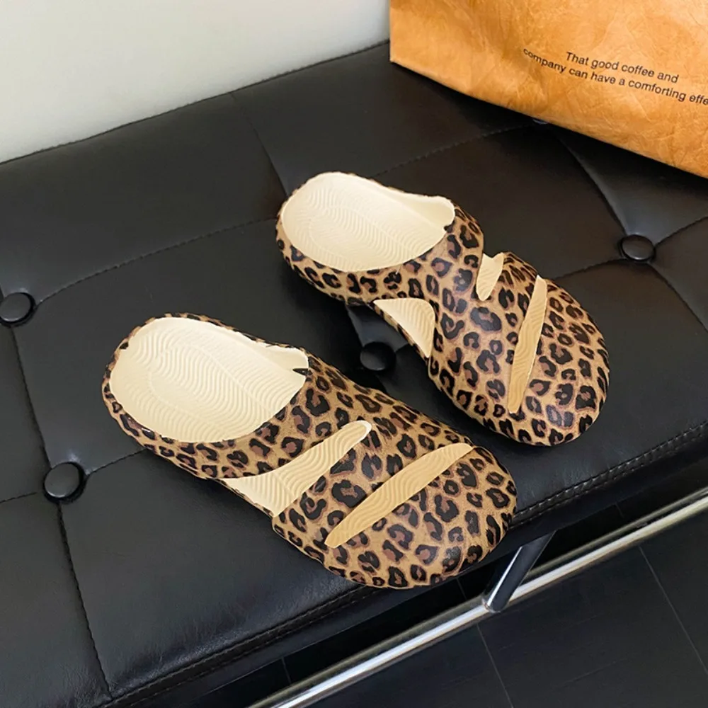 1 Pair EVA Material Women’s Slippers Anti-Collision Toe Cap Closed Toe Design EVA Slides Waterproof Build Lightweight Cushioning