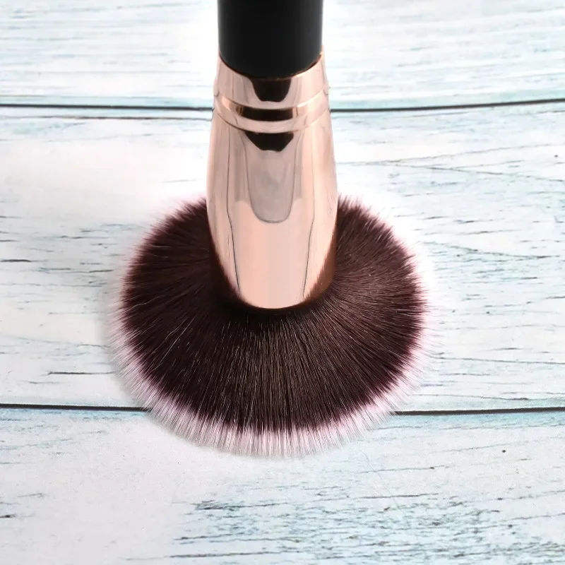 Brosse à tête plate pour blush et fond de teint, outils de beauté, brosse de toilettage, outils de maquillage en poudre, cheveux simples et doux, nouveau