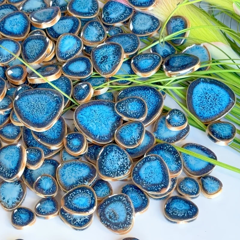 100/200 Grams of Ocean Blue Kiln-Fired Mosaic Material, Mixed in Various Sizes, Deep Blue Flow-Patterned Pebble-Shaped Mosaic Pieces, Suitable for Handmade Art Creations, Home Tabletops, Wall and Step Inlays, Garden Ou
