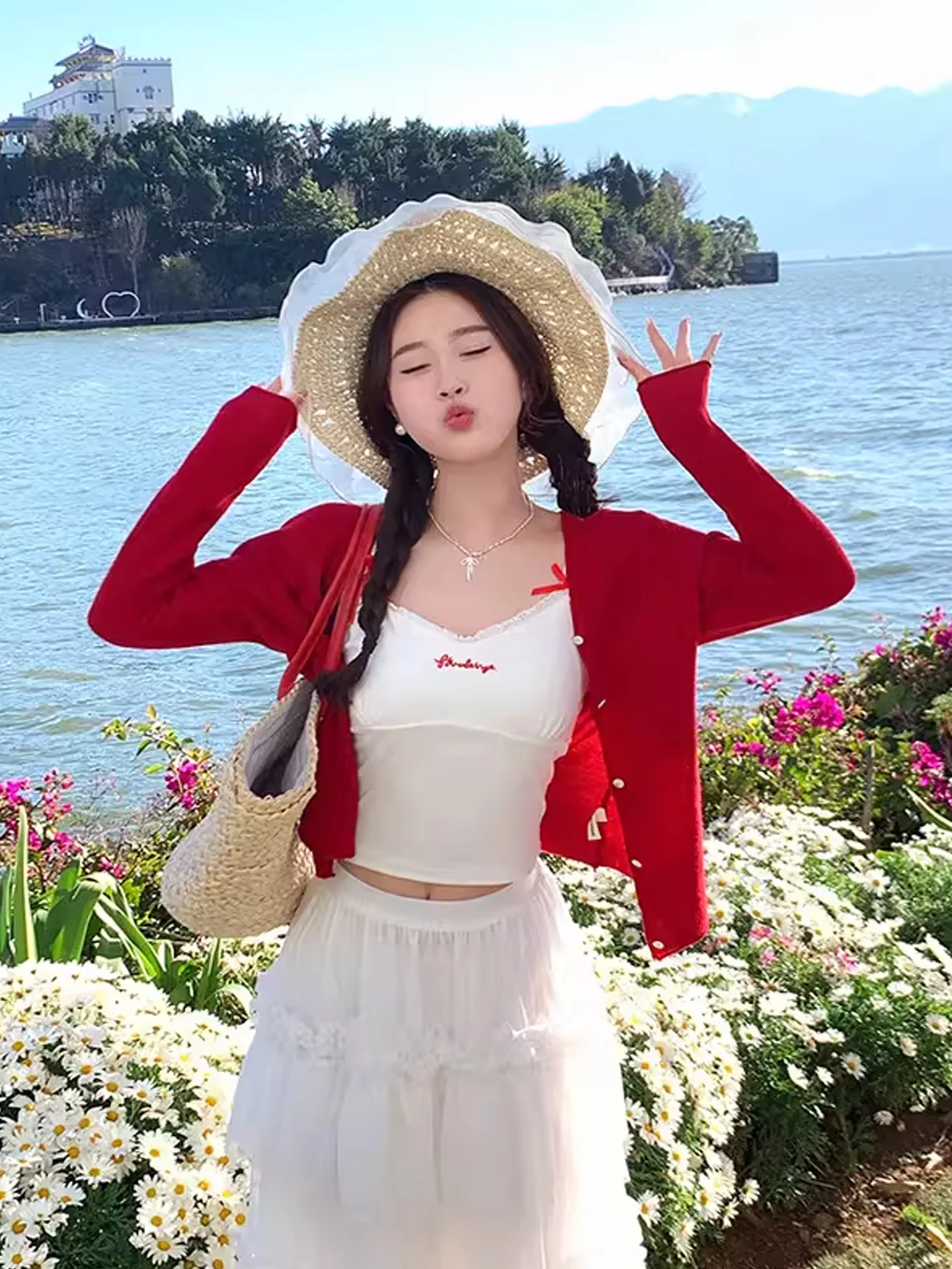

Summer Lightweight Knitted Ice Silk Cardigan Women's Vest New 2026 Red Thin Sun Protection Outerwear Soft V-Neck Long Sleeve