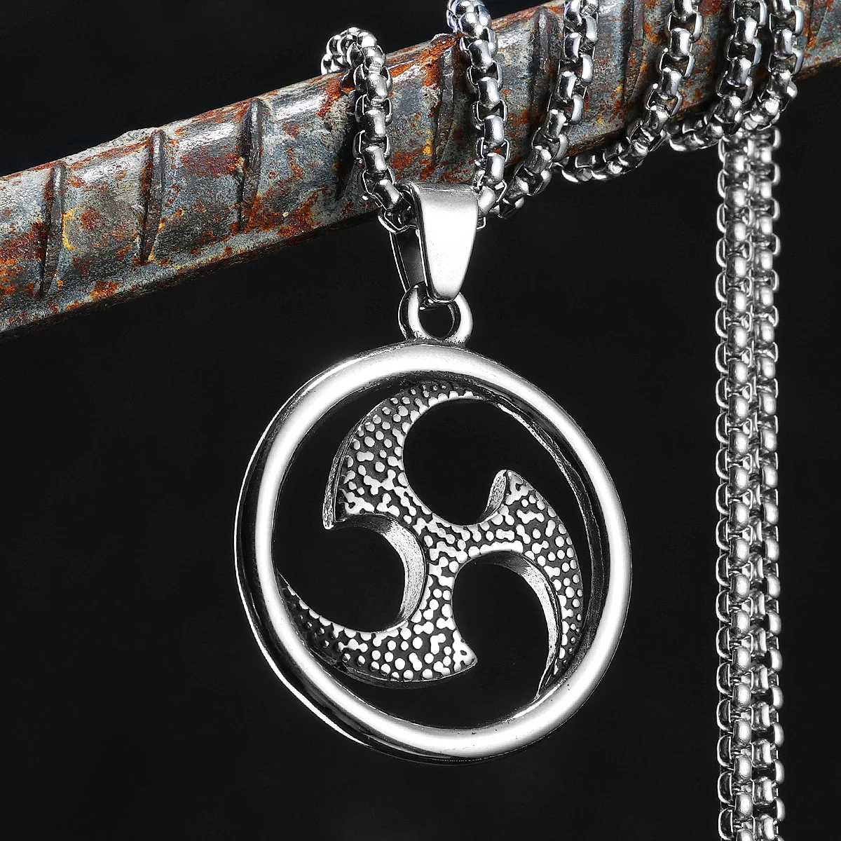 Retro Concealed Boomerang Men Necklaces Stainless Steel Pendant Chain Women Punk Fashion Jewelry Accessories Gifts Wholesale