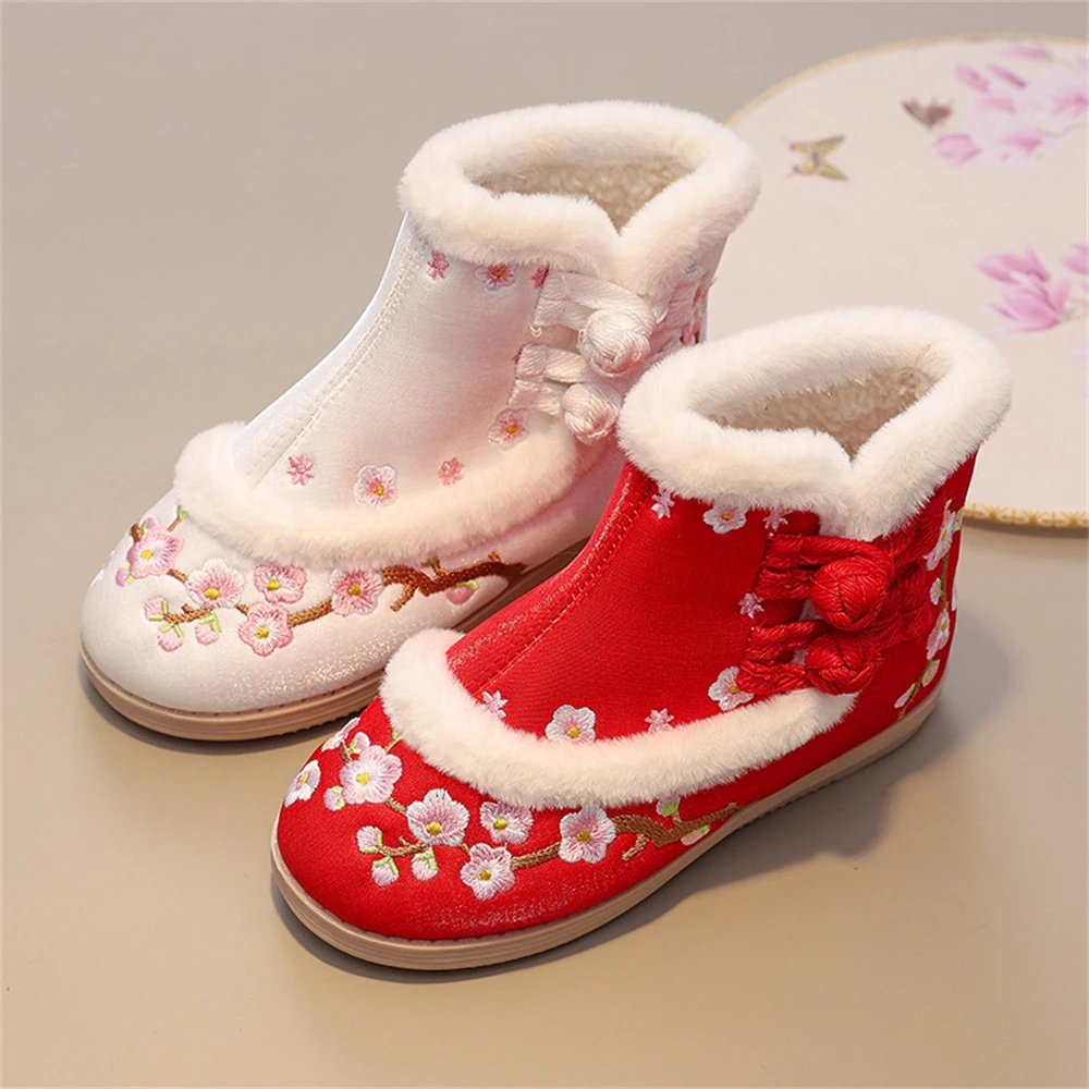 Dziewczęce buty w stylu vintage Hanfu zimowe oraz aksamitne bawełniane buty dziecięce starożytny kostium haftowane ręcznie robione buty z tkaniny pojedyncze mieszkania