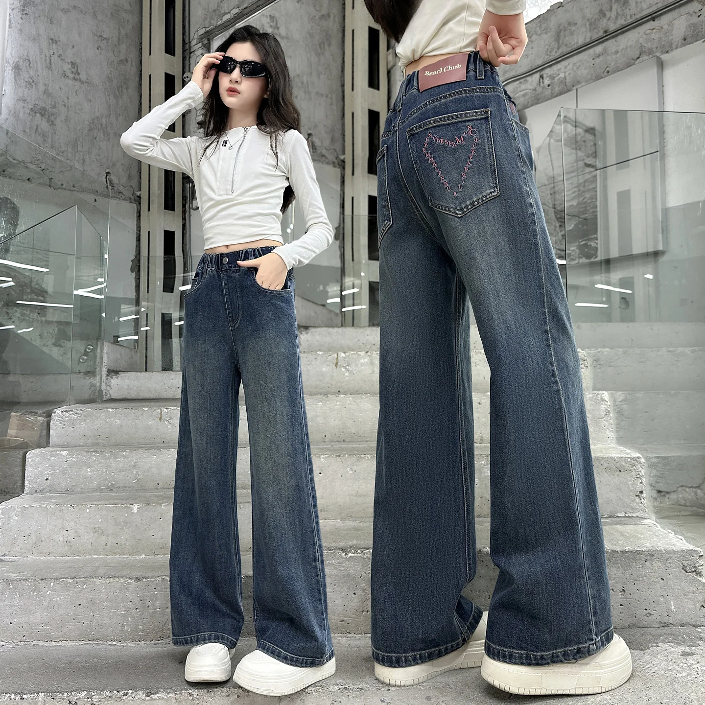 

Child Retro Blue Jeans with Heart Pocket For Teenage Girl Fashion Streetwear Trousers Kids New Design Slim Straight Denim Pants