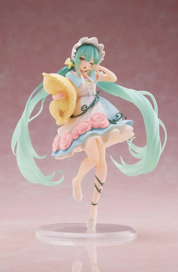 Taito Vocaloid Hatsune Miku Fairy Tale Wonderland Sleeping Beauty Anime Action Figure Model Toy 18cm in Stock