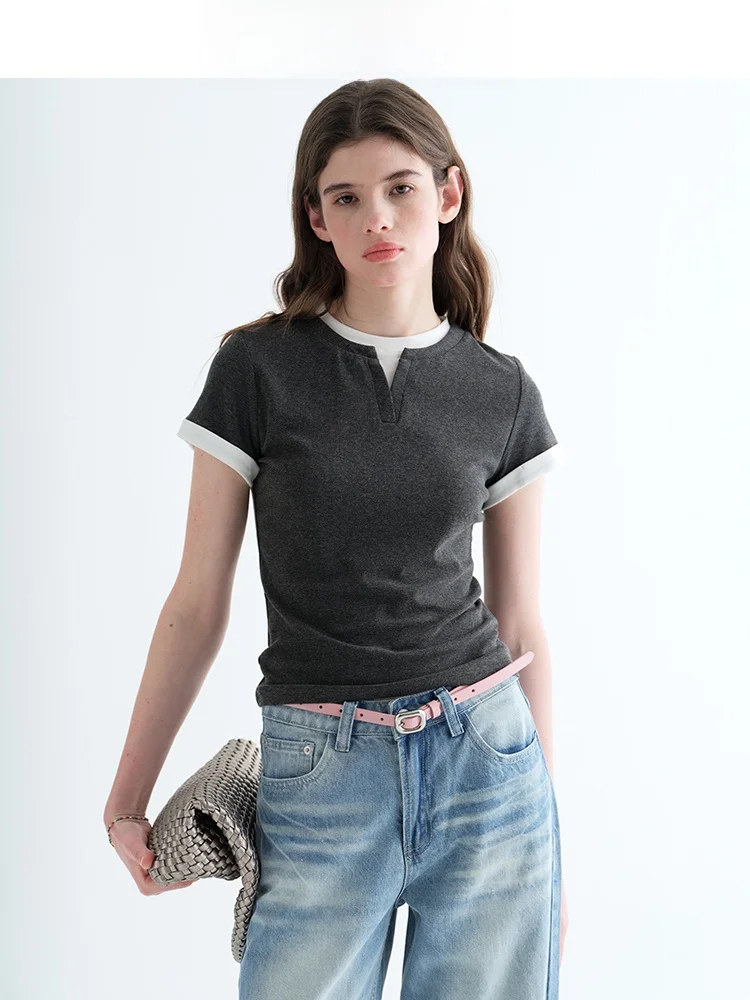 

Женская футболка Slim Fit с цветными блоками и коротким рукавом, имитация двухслойности, повседневный стиль, весна 2026, новая модная универсальная модель