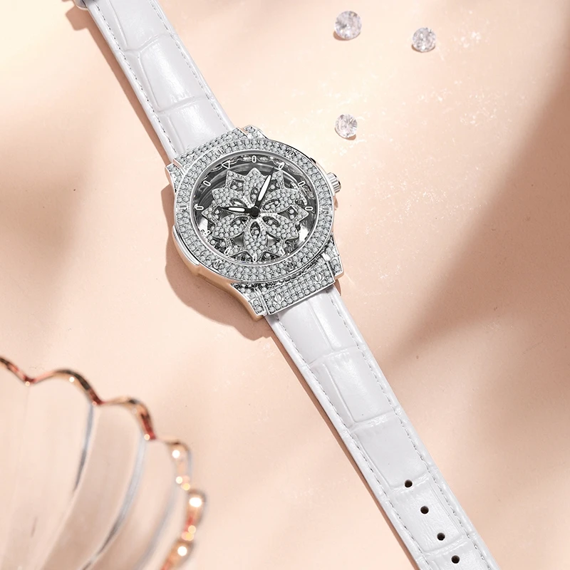 Casual Watch for Women Luxury Leather Strap 360 Degrees Rotary Star Hollow Luminous Ladies Watches Full Diamond Quartz Watch