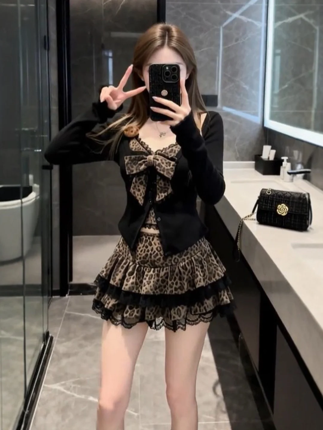 

Retro Unique Beautiful Leopard Print Top And f Skirt Two-Piece Set Ele Clete OOTD Spring 2026 Faion Women's Ensemble