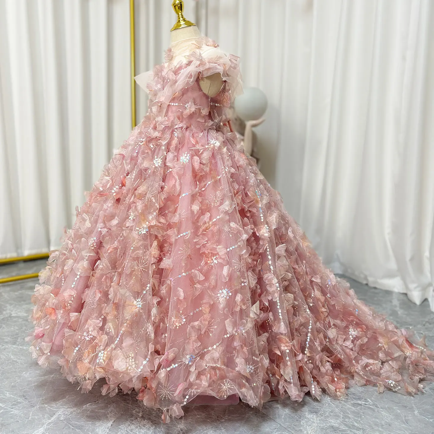 Robe de luxe rose pour filles, avec fleurs, princesse, fête d'anniversaire, de mariage, robe de sainte Communion pour enfants, 2025