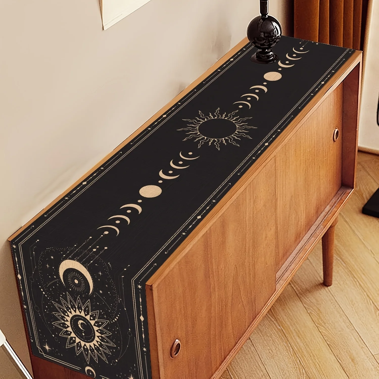VIKAMA Starry Sky Milky Way Tablecloth Black and Gold Moon Phase Solar System Pattern Ins-Style Light Luxury Home Art Decoration