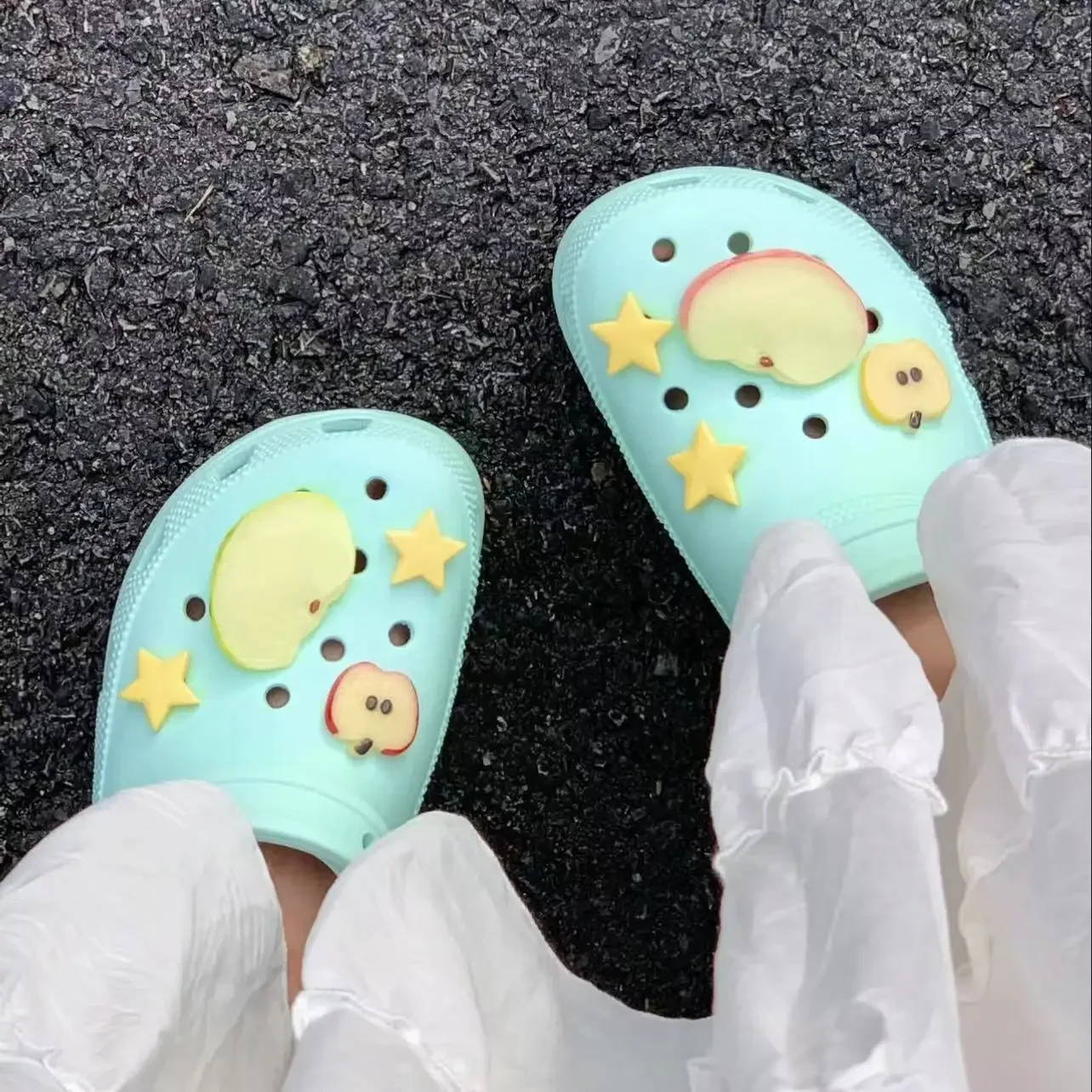 جديد 1 مجموعة الصيف الطازجة التفاح شرائح الأحذية السحر مجموعة المتقدمة الفاكهة الأحذية الزينة DIY بها بنفسك ثلاثية الأبعاد انفصال مشبك إكسسوارات أحذية