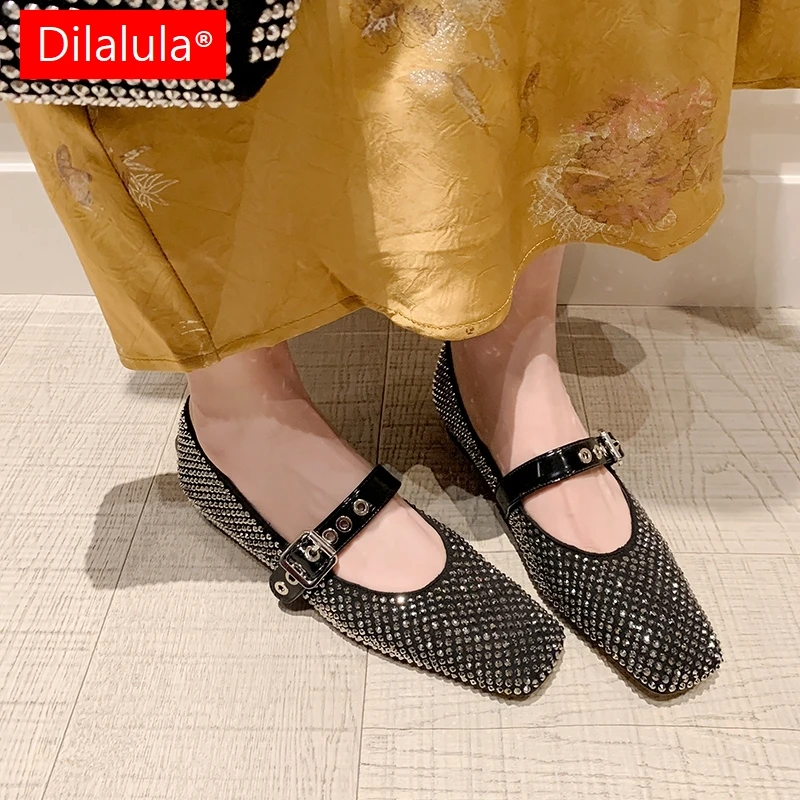

Dilalula 2025 г., модная обувь Мэри Джейн со стразами, женская модная обувь с квадратным носком и пряжкой, женская элегантная повседневная обувь на плоской подошве для вечеринок и свиданий