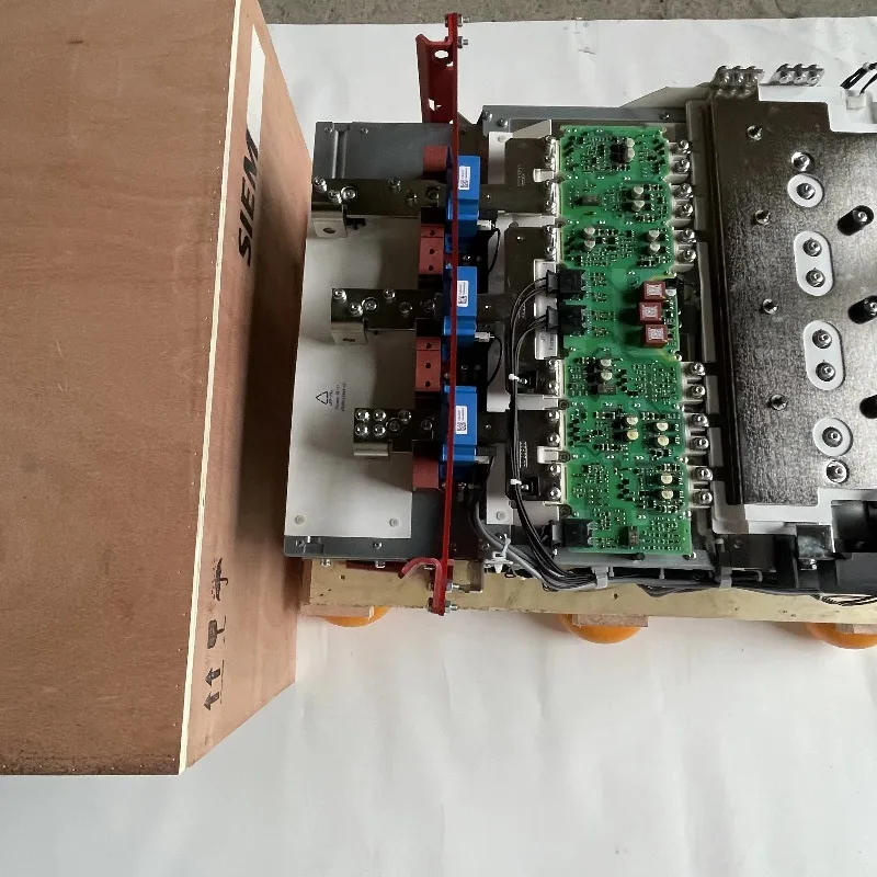 6SL3352-1AE38-4CA1b SINAMICS وحدات التحكم في الحركة نوعية جيدة S120 جميع السلاسل 6SL3352-1AE38-4CA1 عروض خاصة متاحة