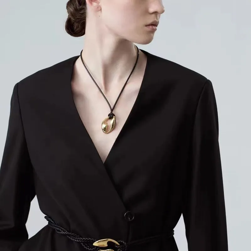 

Jenny&dave Fashionable Retro High-end Sweater Chain Women's Geometry Jewelry Necklace Necklaces For Women