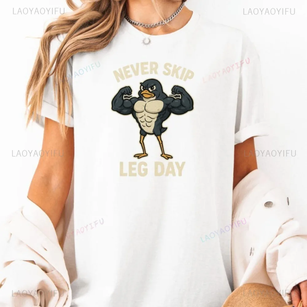 Never Skip Leg Day Funny Penguin Gym Graphic T-Shirt Casual Fashion Loose Fitness Bodybuilding Weightlifting Women Man Tshirt