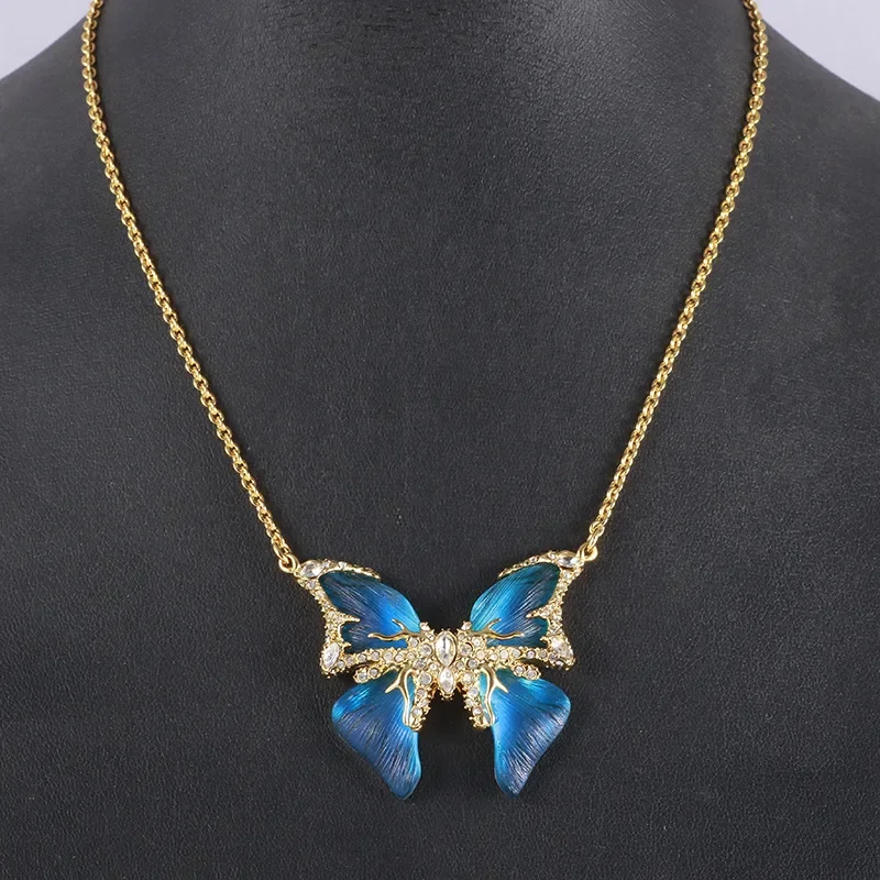 

European And American Accessories Wholesale Romantic Dream Blue Butterfly Fashion Necklace Collarbone Chain