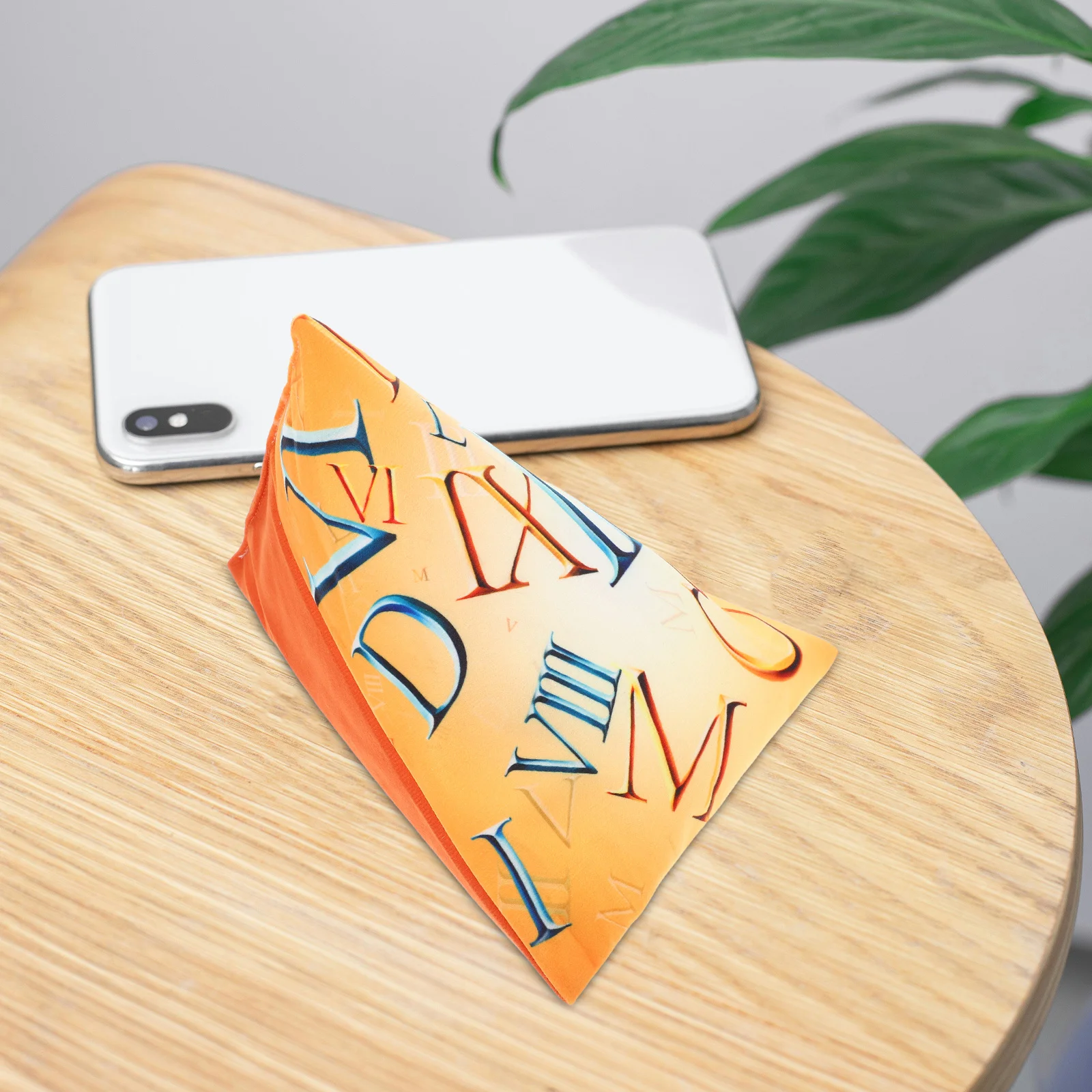 

Многоугольная треугольная опорная подушка, желтая подставка, подушка-держатель для чтения для домашнего общежития, подушка для ежедневного использования, подушка для телефона