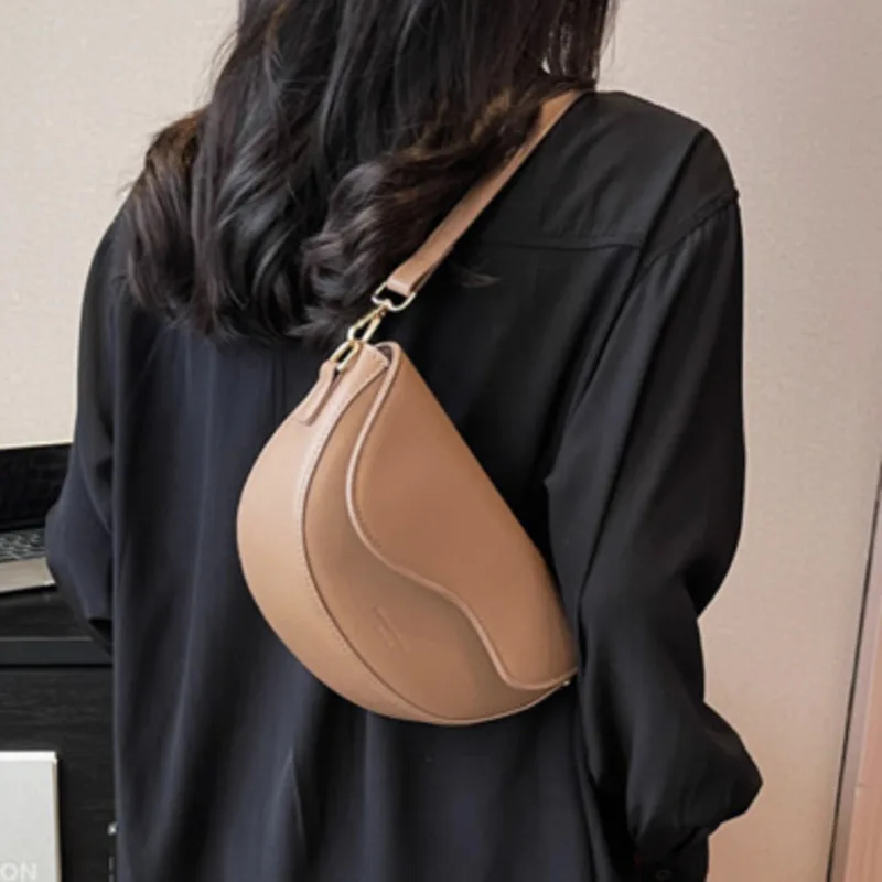 Sac à main portable sous les bras pour femme, sac à bandoulière décontracté, messager de haute qualité, luxe polyvalent, style classique, initié unique