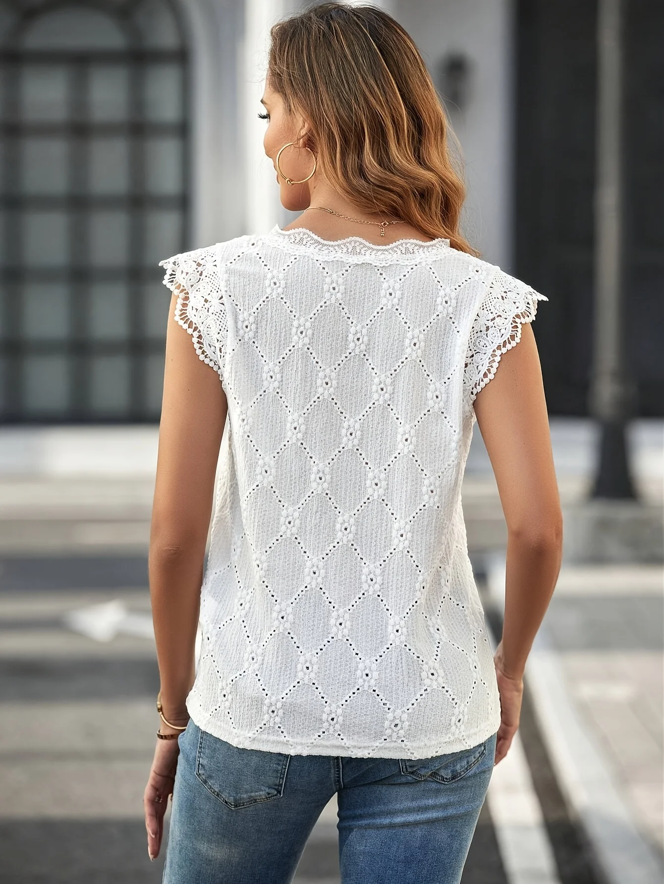 European and American women\'s summer lace lace short sleeve embroidered casual T-shirt round neck short sleeve puffy sleeve top