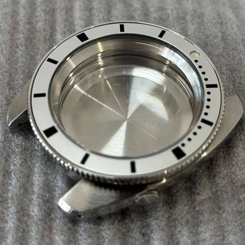 ساعة تعديل أجزاء 38.5 مللي متر حافظة من الفولاذ المقاوم للصدأ حافة دوارة اتجاهية منحنية زجاج هاردليكس مناسبة لحركة NH35/36