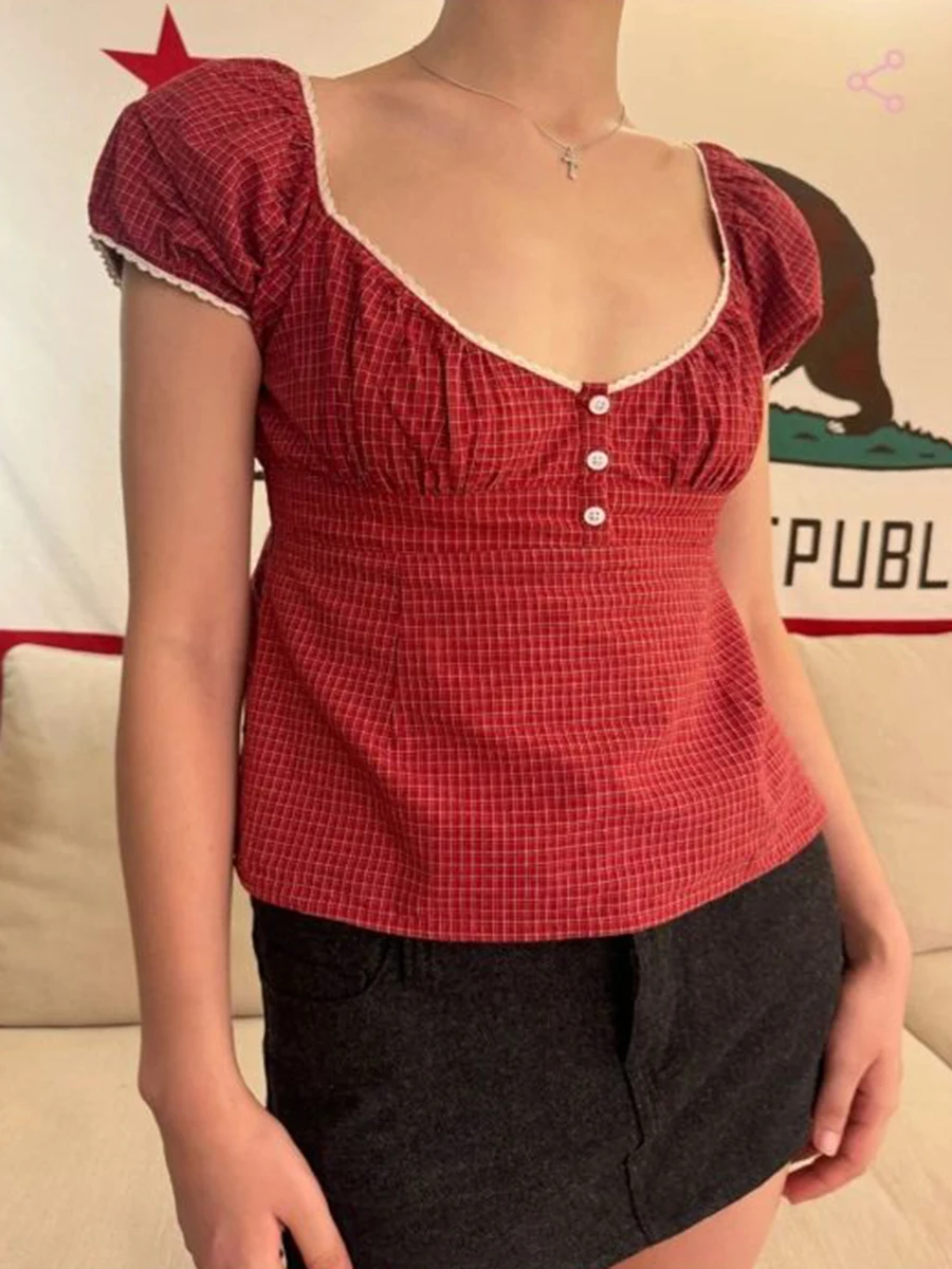 Red Plaid Lace Trim T-Shirts Women Three Buttons Square Neck Cotton Puff Sleeve Tees Blouse Vintage Sweet Summer Slim Crop Top