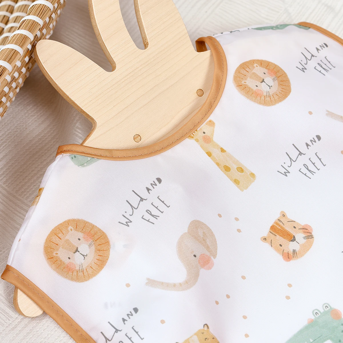 Happyflute ベビーよだれかけ 1 個 ポリエステル - Baby Food Apron のレビューと価格