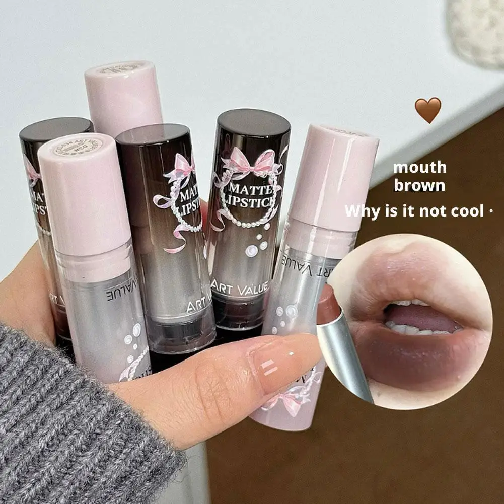 Fluwelen bruine afwerking matte lippenstift, superzachte en ultra zijdeachtige lippenstift, langdurige en hydraterende veganistische lipmake-up voor vrouwen X9M5