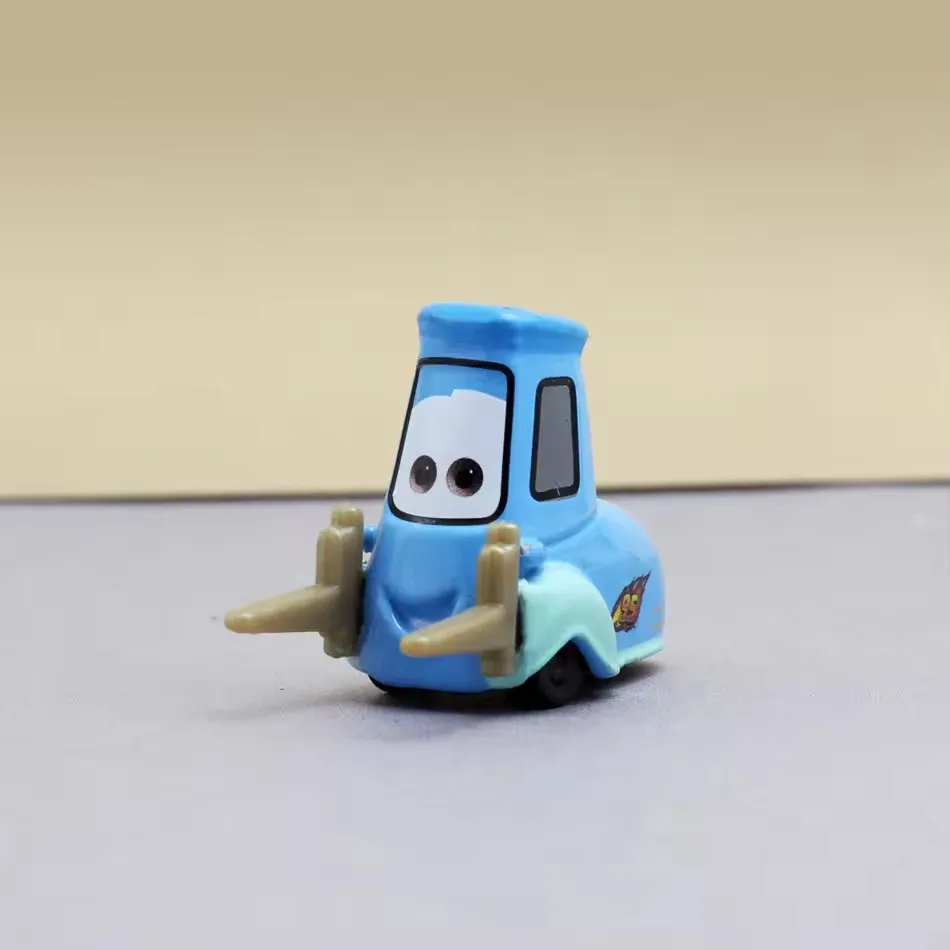 ديزني بيكسار سيارات لعبة سيارة أطفال ساخنة الملك تشيك هيكس البرق ماكوين جاكسون ستورم 1:55 دييكاست سيارات لعبة للأطفال #4