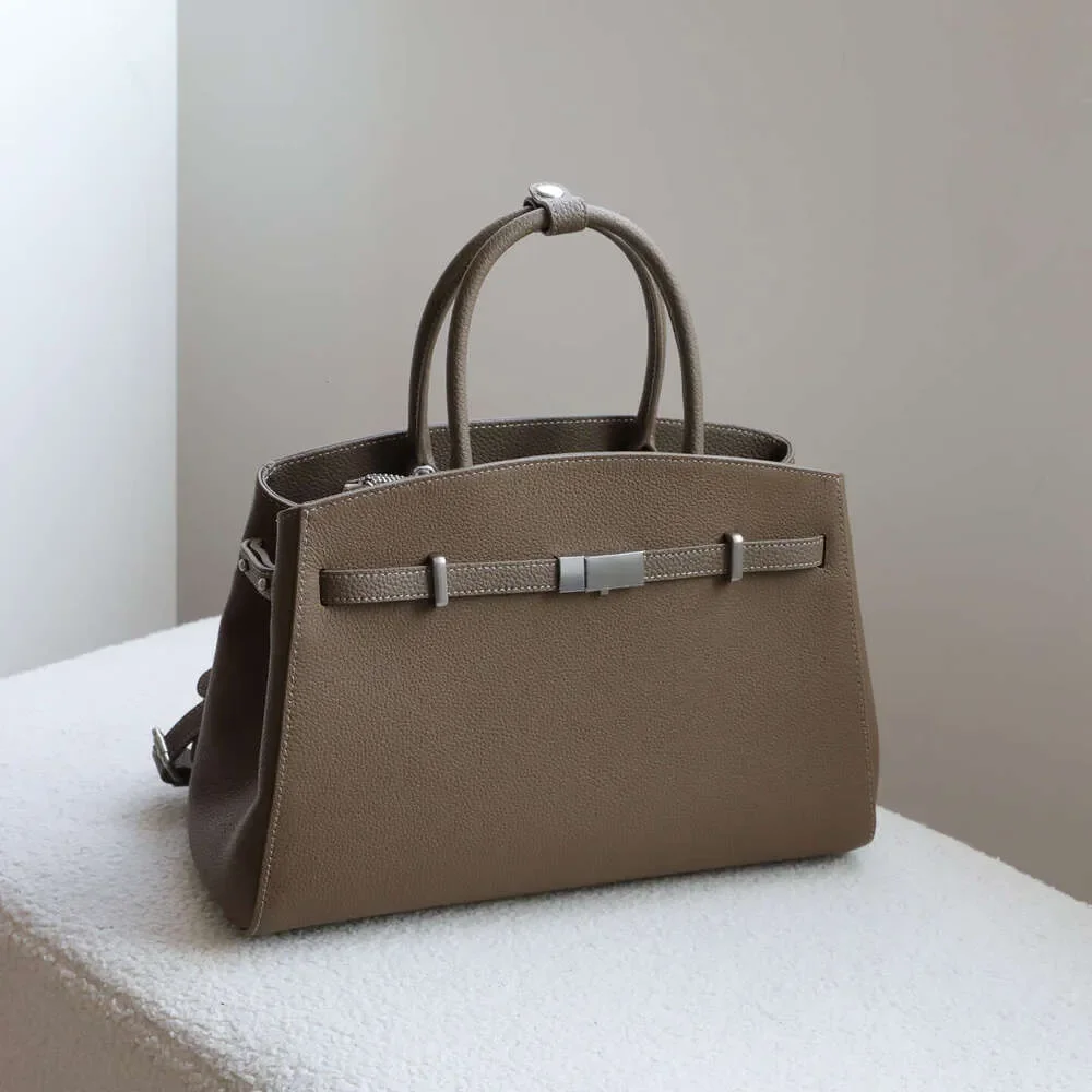 

Новая модная женская сумка-тоут/портфель из натуральной кожи 2026 года в европейском и американском стиле, платиновая, на плечо/через плечо