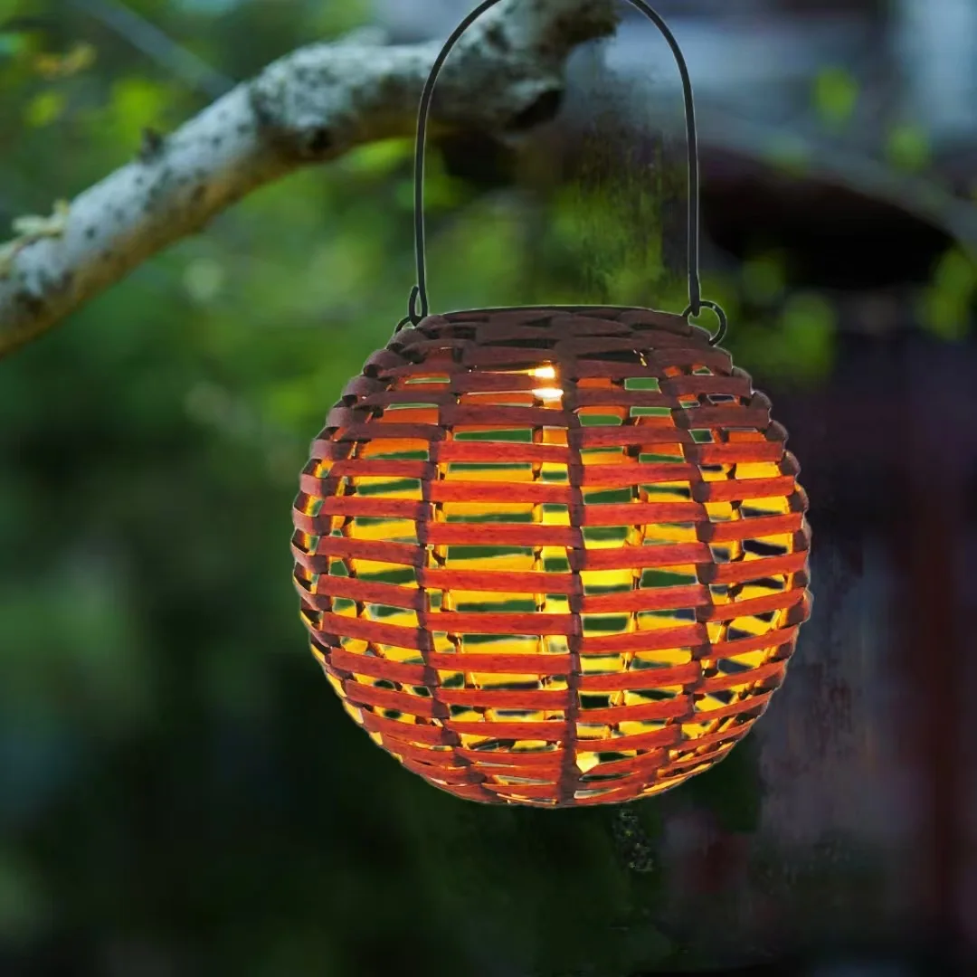 

New Antique Solar Handmade Rattan Hand Held Lantern With Creative Rattan Atmosphere Courtyard Garden Decoration Light