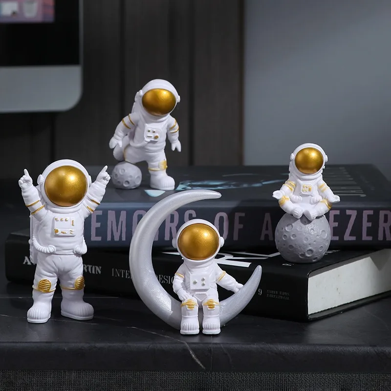 3/4pcs Astronaut Figure Statue Figurine Spaceman Sculpture Educational Toy Desktop Home Decoration Astronaut Model For Kids Gift