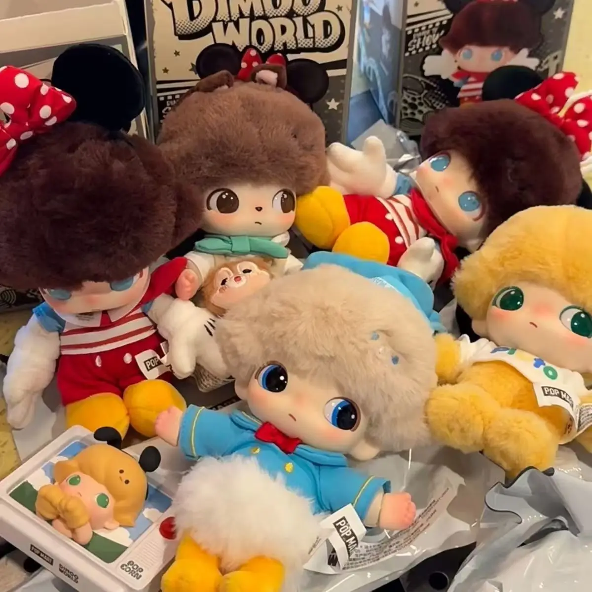 

Dimoo World Series Vinyl Surprise Blind Box Plush Keychain Cartoon Bag Pendant Desktop Decorative Ornaments Collectible Toys