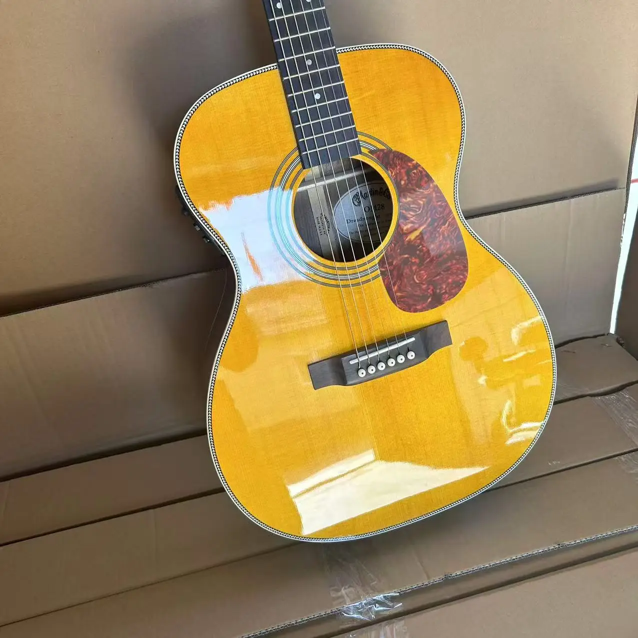 

41 inch brown acoustic wooden guitar, hummingbird wooden guitar